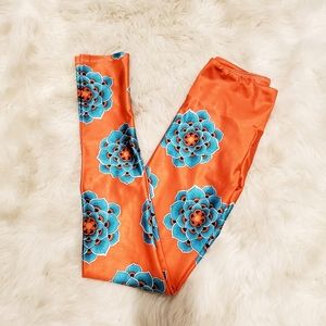 Goldsheep mandala leggings